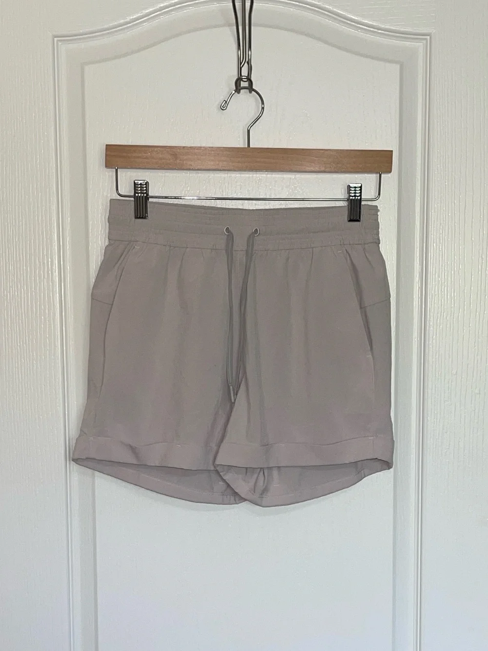 Lululemon Spring Break Away Short 4-way Stretch 3